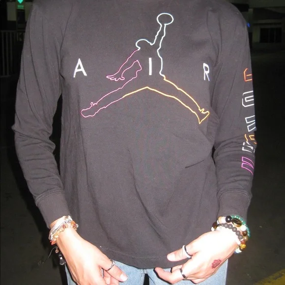 Jordan Embroidered Baby Long Sleeve Tee - Picture 9 of 10